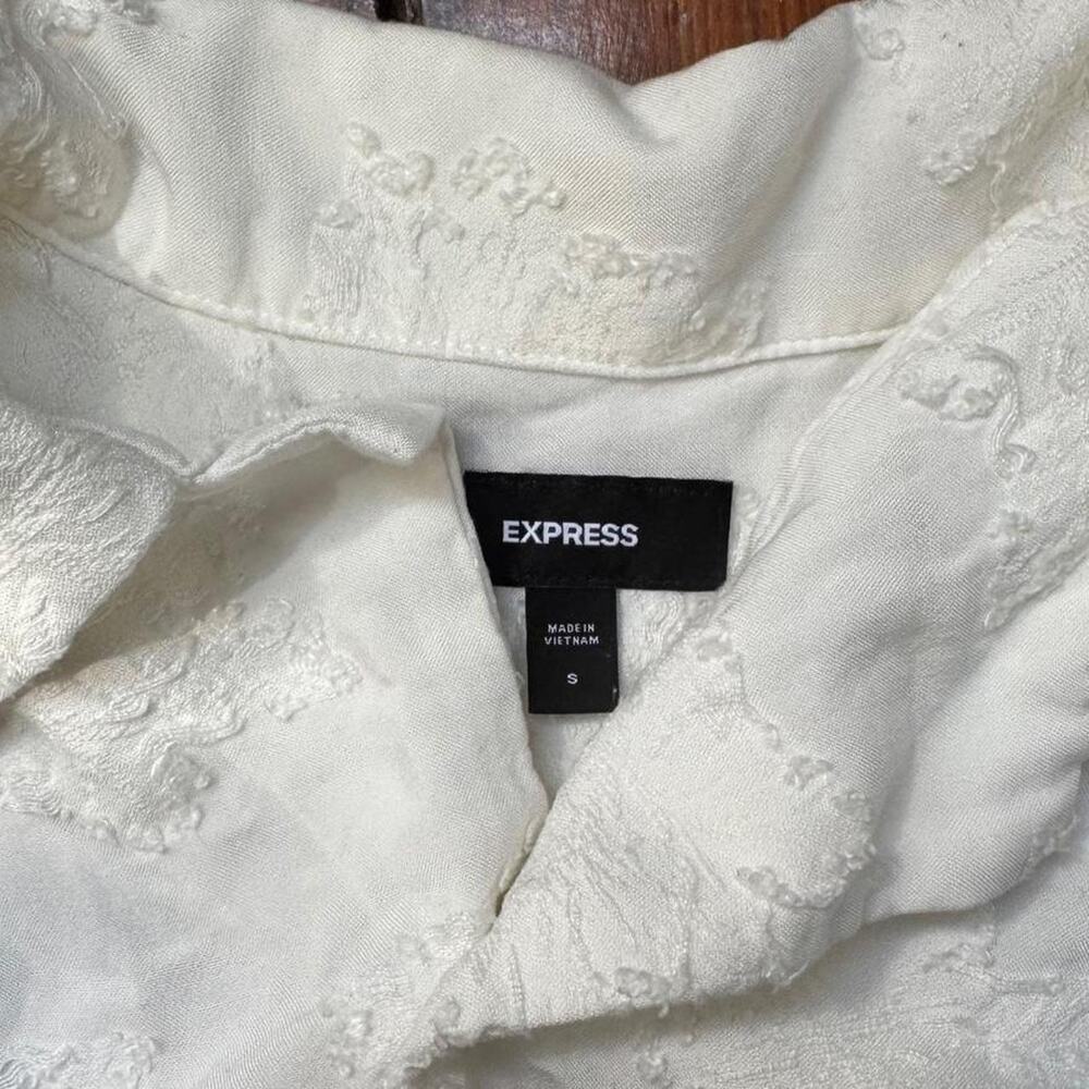 Express white button up shirt - Picture 2 of 3